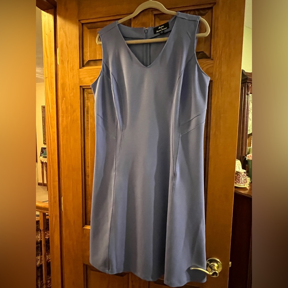 Beautiful Periwinkle Blue Dennis by Dennis Basso summer V neck sleeveless dress